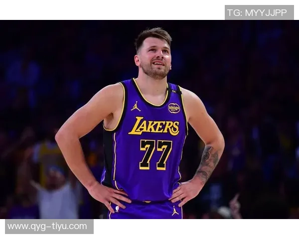 杨毅点评东契奇加盟湖人对詹姆斯地位的影响与老将发言权问题 杨毅点评东契奇加盟湖人对詹姆斯地位的影响与老将发言权问题