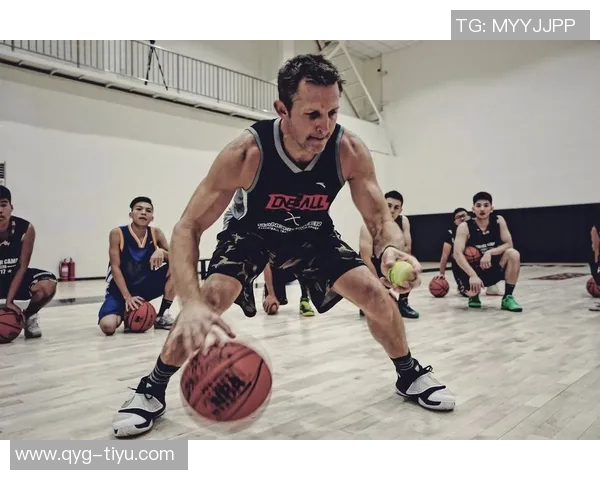 夏季训练不放松麦克丹尼尔斯运球节奏感十足轻松命中撤步三分球